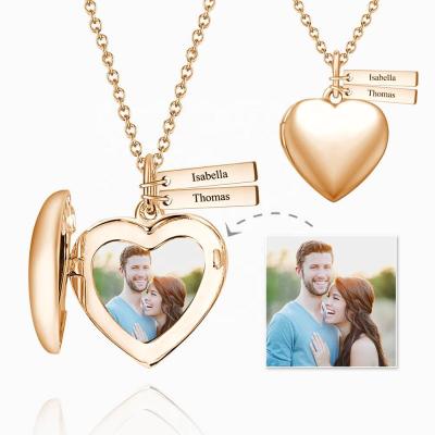 China Customized Women Gold Heart Pendant Necklace Photo Picture And Words Custom Pendant Necklace With Two Small Label for sale