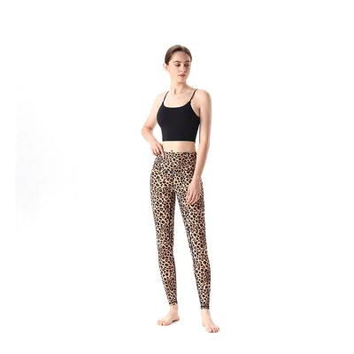 China Boutique Antibacterial Logo Leopard Yoga Leggings High Quality Custom Made Fashion Butt Lift Gaiters for sale