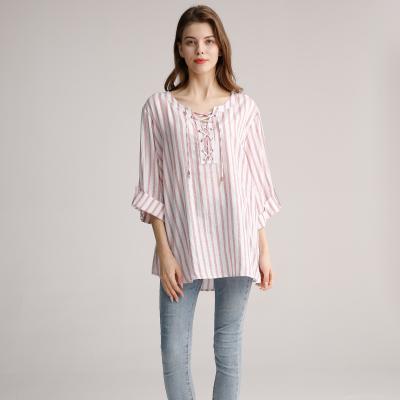 China Las camisas de lino casuales para mujer profundas de V sueltan 3/4 blusa de la manga del cabo con la cruz de la capucha en venta