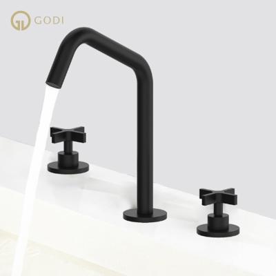 China Pull Out Jet GODI Engineering Bathroom Brush Mixer Taps Design 3 Holes Basin Spouts Water Faucet Gold Antique Mixer Taps for sale