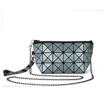 China New Fashion PU Lingge Messenger Bag Geometric Patent Leather Women's Bag Shoulder Bag for sale