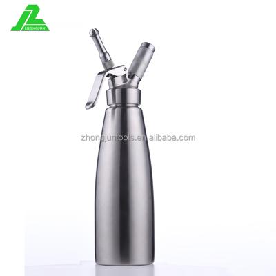 China Sustainable 500ML / 1000ML Stainless Steel Ice Cream Whipper Whipped Cream Dispenser for sale