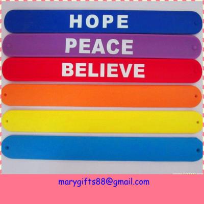 China manufacture custom silicone slap & snap rubber bracelets for sale