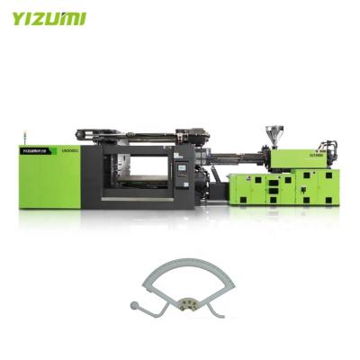 China Yizumi Two Tray Horizontal Injection Machine For Injection Molding Machine Malaysia UN500D1 for sale