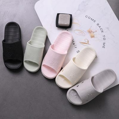 China Wholesale Chinese Beach Lightweight EVA Slippers Unisex Women Summer Bedroom Anti Slip Custom Indoor Bedroom Home Slippers for sale