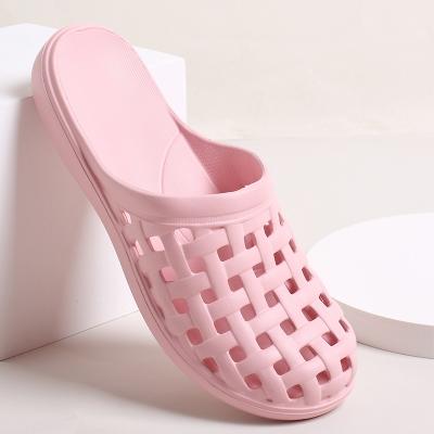 China Cushioning Breathable Hollow Out Low Drift Scenic Spot Sandal Shoes Wholesale Garden Hole Slippers for sale