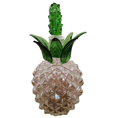 China High safety and health multi specification borosilicate glass pineapple decanter for sale