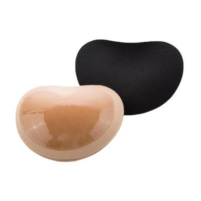 China Comfortable Women's Pastes Reusable Invisible Adhesive Nipple Covers Heart Silicone Nipple Cover FOR lingerie for sale