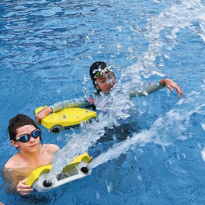 China Electric Electric Kids Swimming Kickboard With Detachable Water Gun Nozzle for sale