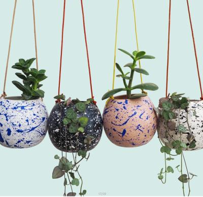 China Eco-Freindly Customized Logo Garden Decoration Levitate Hanging Planter Flower Pot for sale