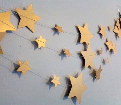 China Handmade Gold Shimmer Metallic Stars Paper Garland Gold Star Stitched Banner Gold Star Wedding Mixed Sizes Wedding Decorrative for sale