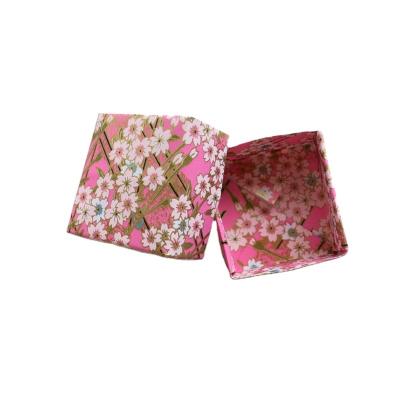 China Handmade Customized Small Flower Printed Collapsible / Collapsible Packaging Jewelry Soap Gift Boxes for sale