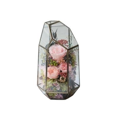 China Modern Customized Handmade Geometric Mini Glass Greenhouse Air Plant Faceted Room For Tabletop Decoration for sale