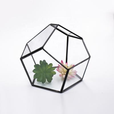 China Art Deco Micro Indoor Decor Landscape Vase Crystal Design Terrarium Geometric Glass Vase for sale