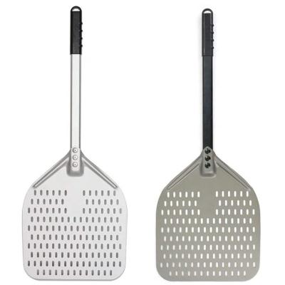 China 66cm Hard Anodized Aluminum Pizza Shovel 12 Inch Aluminum Pizza Peel Silver Perforated Pizza Peel zu verkaufen