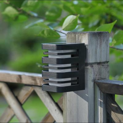 China Waterproof Garden Outside Decoration Pathway Fence Light Solar Wall Light Sconce Light for sale