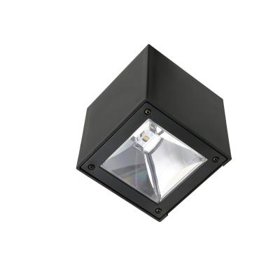 China Polycarbonate Automatic Super Bright Outdoor Waterproof Led Solar Wall Light 25 Lum Long Working Time for sale