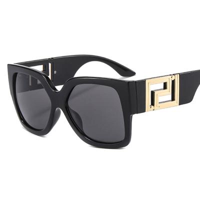 China Wholesale fashion metal logo sunglass big big sunglasses shades custom made sunglasses 2021 men women UV400 sunglass for sale