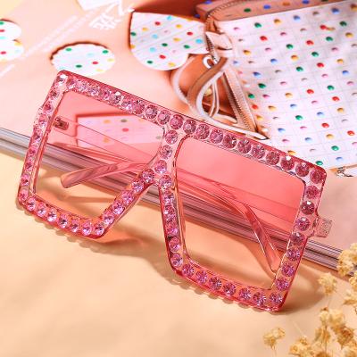 China Hot Selling Fashion Sunglasses Oversized Frame Sun Shades Big Bling Diamond Square Eye Use Fashion Rhinestone Sunglasses for sale