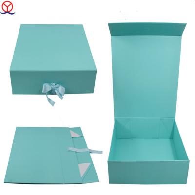 China Handmade Custom Luxury White E-commerce Cardboard Postal Foldable Shoe Corrugated Paper Box Packaging With Logo for sale