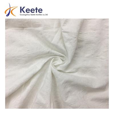 China Guangzhou Supplier Sales Antistatic 100% Polyester Jacquard Garment Fabrics for sale