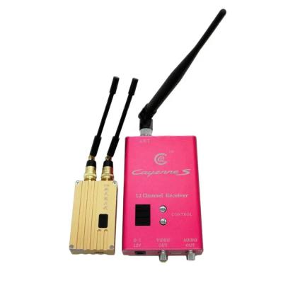 中国 8チャネル 1.2Ghz 8W FPV 無線ビデオ送信機とドローンの受信機 DC 12V パワー 40kmの範囲 販売のため