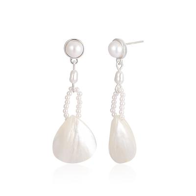 China TRENDY natural pearl earrings women girl dangle drop earrings gold color statement irregular jewelry geometric earrings for sale