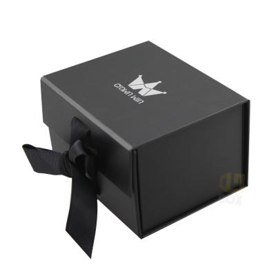 China Custom Logo Luxury Magnetic Black Collapsible Materials Collapsible Recycled Magnetic Gift Boxes Collapsible Packaging Boxes With Ribbon for sale