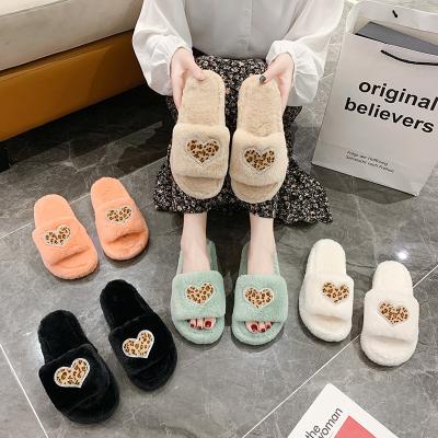 China Fashion Trend Wholesale Autumn Winter Women's Plush Slippers Diamond Love Outdoor Fluffy Slippers Open Toe For Women With Thick Soles for sale