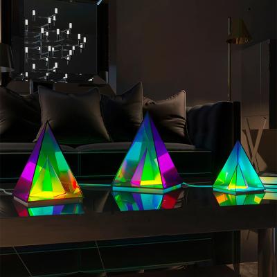 China Modern Design Triangle Pyramid Pyramid Night Light Bedroom Bedside Acrylic Multicolor Table Lamp Cube Modern Design Home Decor for sale