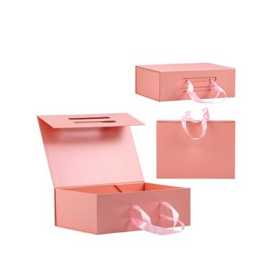 China Recyclable Luxury Magnetic Cardboard Gift Box Packing Paper Gift Folding Packaging Paper Boxes for sale