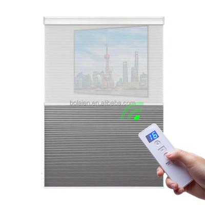 China Day And Night Protection UV Filtering / Blackout Light Cellular Shades Dual Cell Honeycomb Shades for sale