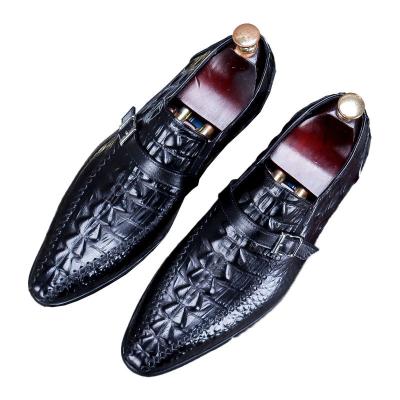 China Fashion Trend Autumn new men's leather shoes leather casual business breathable crocodile pattern trend men's shoes pointed toe formal men for sale