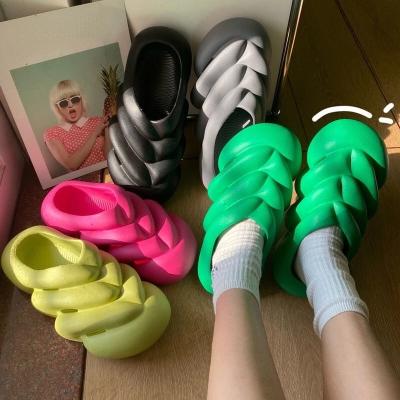 China New Bubble Slippers Women Waterproof Soft Foam Summer Unisex Runner Sandals Slides Beach Couples Fashion Platform Shoes Male 2022 for sale