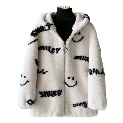 China Anti-wrinkle Long Smile Printing Custom Coat Logo Women Coat Fur Winter Girl Women Jacket for sale