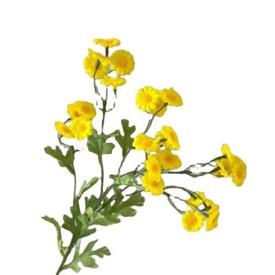 China New Silk Artificial Flowers 30 Hand Held Flowers Small Chamomile Daisies For Outdoor Wedding Decoration Photo Props for sale