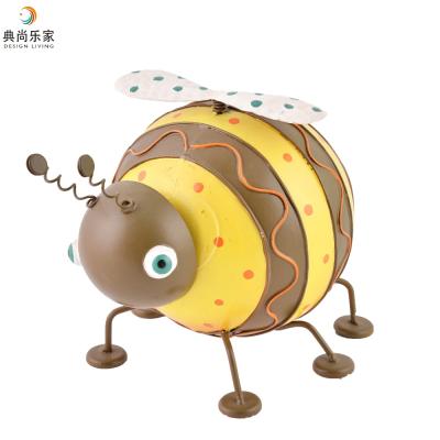 China China Import Metal Goods Metal Bee Craft Garden Ornaments Decor for sale