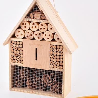 China Various Simple Design Insects Wooden Bird Insect House Life Span for sale