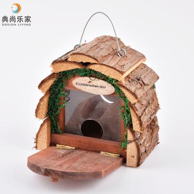 China Breathable Hanging Wooden Squirrel Feeder Corn Peanut Feeder for sale