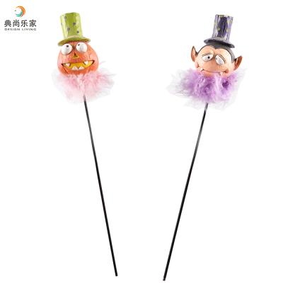 China Outdoor Garden Decoration Halloween Pumpkin Ghost Decorations Garden Fence Metal Pair Stakes for sale