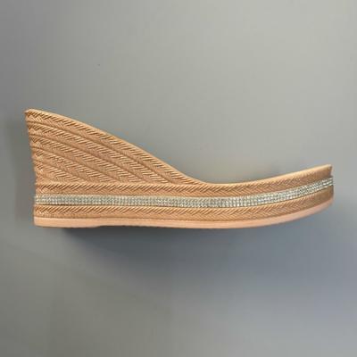 China hot sale PU outsole for lady sandal and slipper, wood sole for lady summer shoes for sale