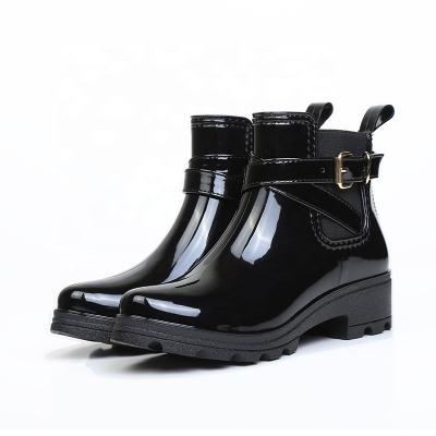 China Factory direct sale fashionable shiny PVC rain boots women ankle rain boots women PVC rain boots new waterproof desgin for sale