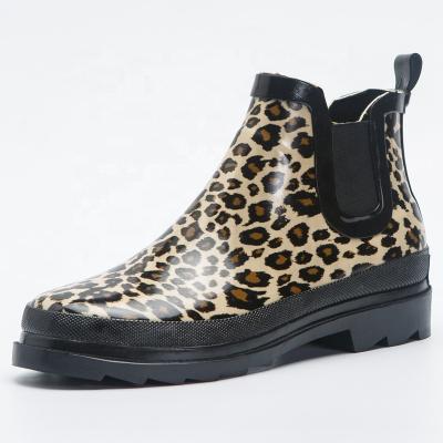 China Wholesale Women Flat Ankle Fashion Leopard Print Fashion Factory Direct Selling Heel Waterproof Rubber Rain Boots for sale