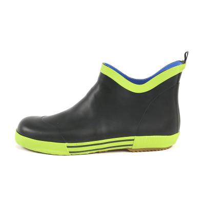 China Anti-skid Color Mens Fashion Rain Boots for sale