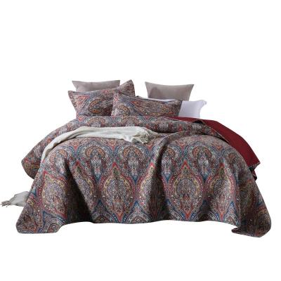 China Barr Damascus Pattern 100% Cotton Ethnic Style Anti-Static Soft Bedding Three Piece Set for sale