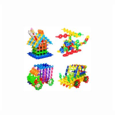 China Building Toy Funny DIY Plastic Snowflake Building Blocks for sale