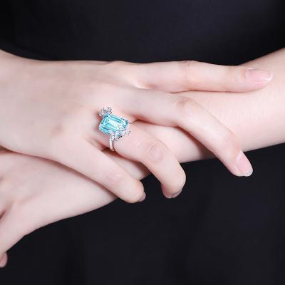 China Large Emerald Cut 10ct Gemstone Stone Ring 18k Blue Green Blue Gold Gemstone Butterfly Designs Wedding Rings for sale