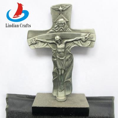 China World Holy Spirit Immersed Jesus Christ Catholic Cross Crucifix with Wood Base for sale