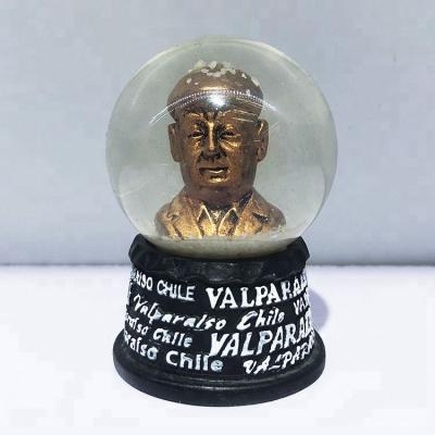 China Handmade Chile Resin Figurine Valparaiso Chile Souvenir Snow Globe Polyresin Christmas Water Globe for sale