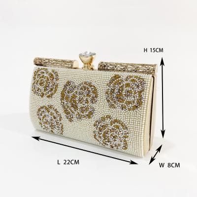 China Luxury PU Attend Party Bag Pearl Flowers Carrying Wedding Clutch Bag Handbags Chains Purse Dinner Bags Lady Party Dinner Bag Mini for sale